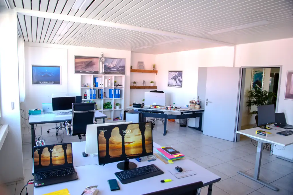 Büro Aufbau- und Arbeitstraining